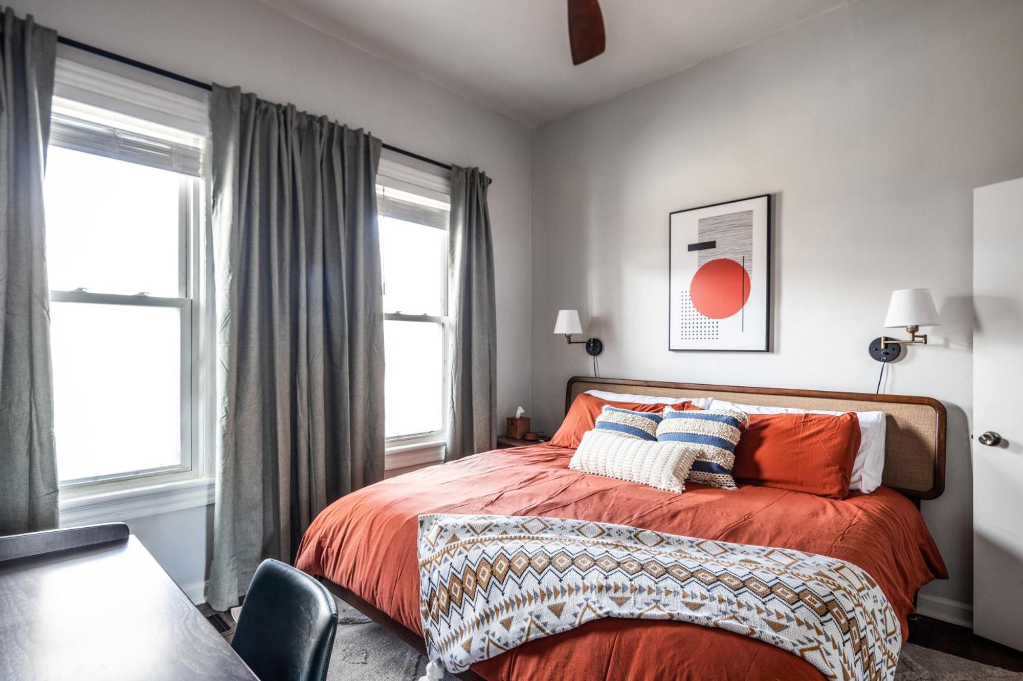 Mid-Century Modern Retreat In Little Italy Apartamento Cleveland Exterior foto